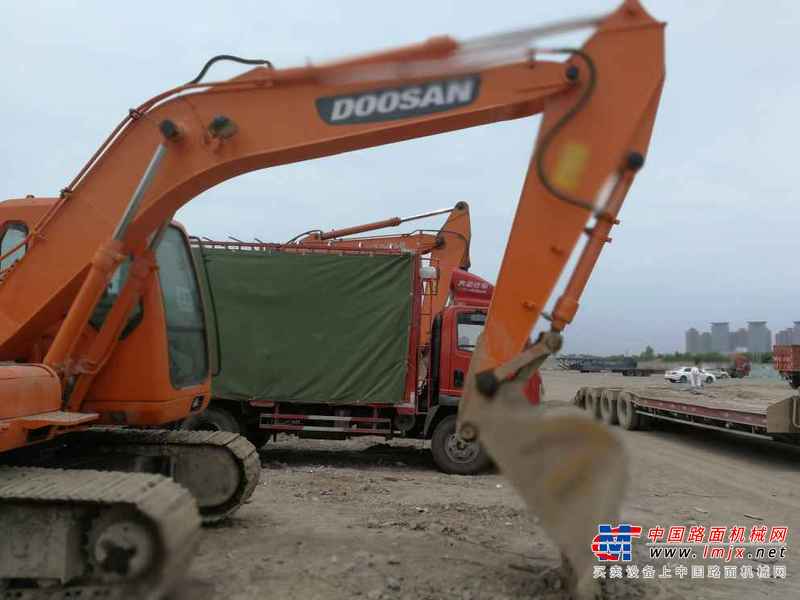 陕西出售转让二手4000小时2012年斗山DH150LC挖掘机