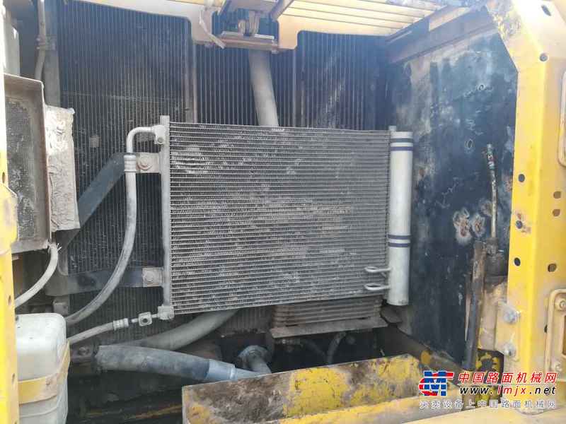 陕西出售转让二手6000小时2010年小松PC220挖掘机