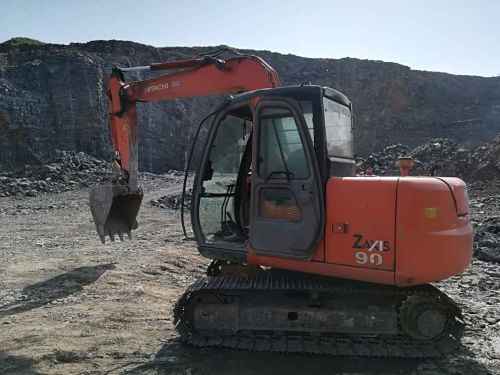 安徽出售转让二手8900小时2010年日立ZX70挖掘机