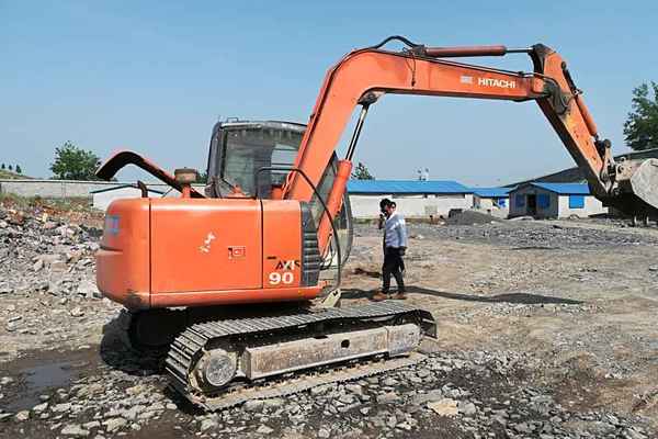 安徽出售转让二手8900小时2010年日立ZX70挖掘机