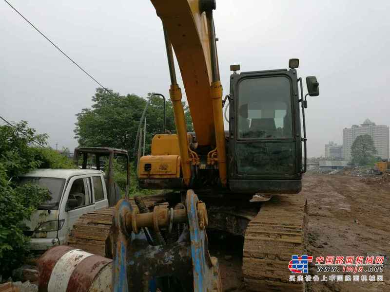 江西出售转让二手12000小时2010年现代R225LC挖掘机