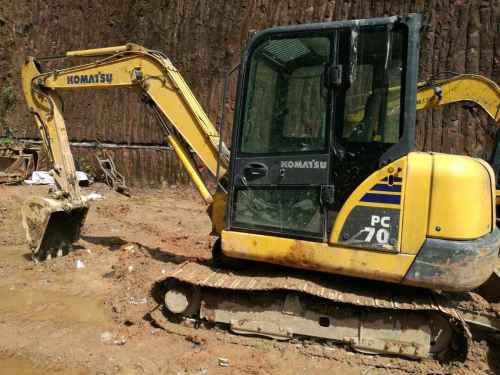 湖北出售转让二手5000小时2013年小松PC56挖掘机