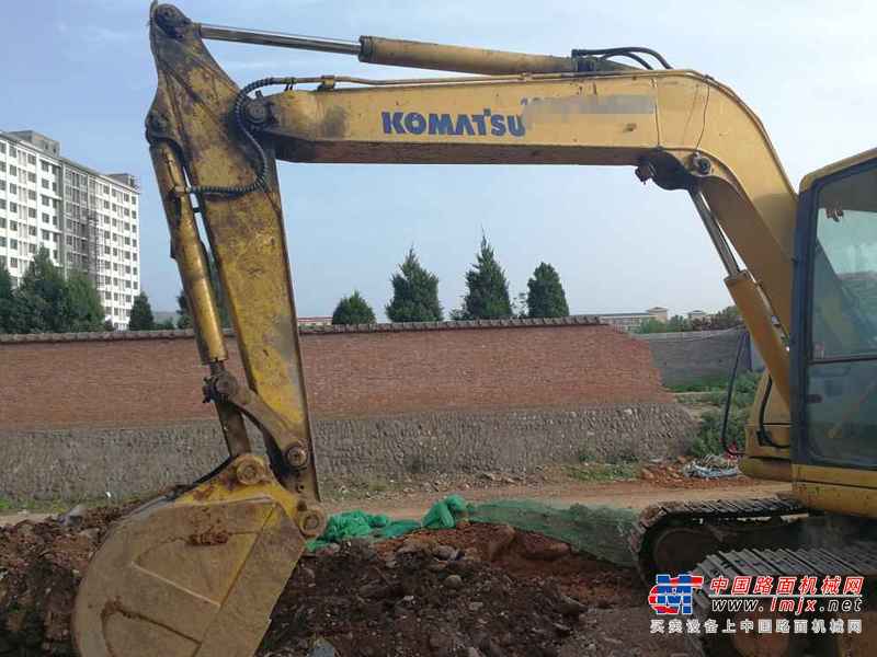 河南出售转让二手5800小时2008年小松PC60挖掘机