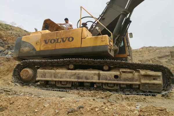 河南出售转让二手14000小时2011年沃尔沃EC460BLC挖掘机