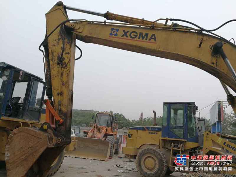 陕西出售转让二手8000小时2010年厦工XG822EL挖掘机