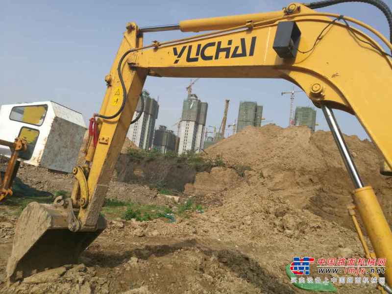 河南出售转让二手3400小时2011年玉柴YC60挖掘机