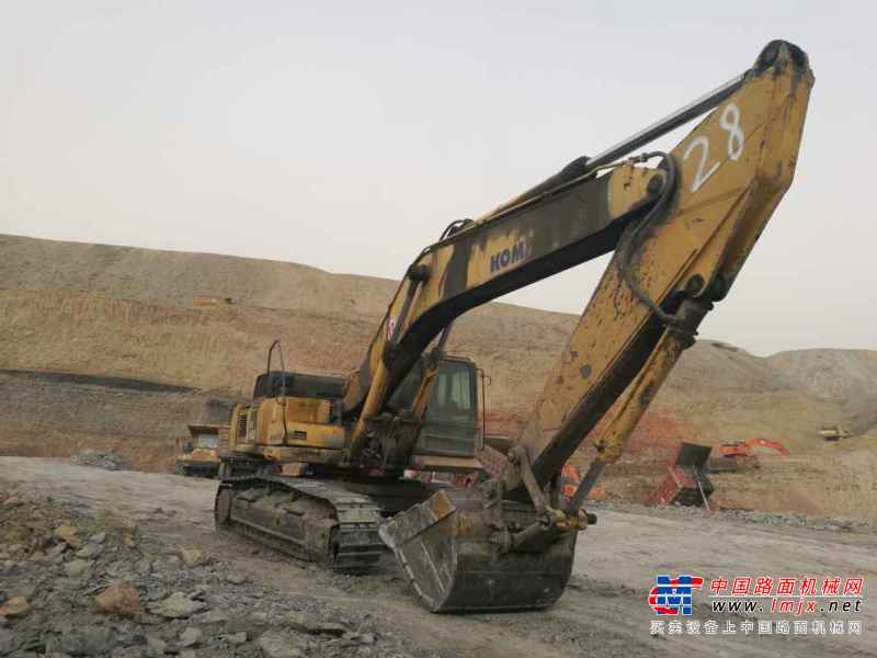 内蒙古出售转让二手22000小时2011年小松PC450挖掘机