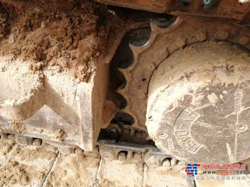 内蒙古出售转让二手13000小时2006年柳工CLG200挖掘机