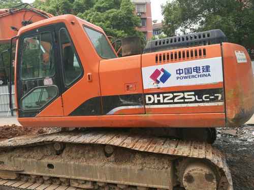 江西出售转让二手12000小时2009年斗山DH225挖掘机