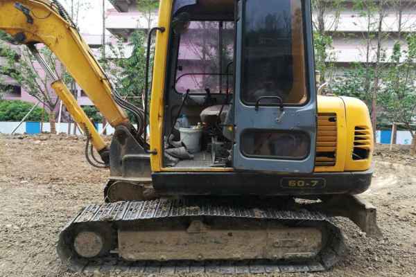 江苏出售转让二手1500小时2008年现代R55挖掘机
