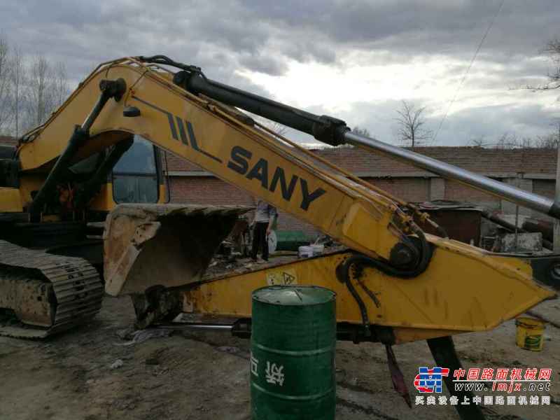 黑龙江出售转让二手10000小时2011年三一重工SY215C挖掘机