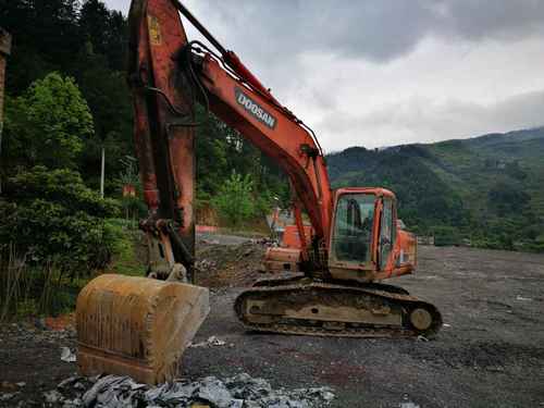 贵州出售转让二手9657小时2011年斗山DH225挖掘机