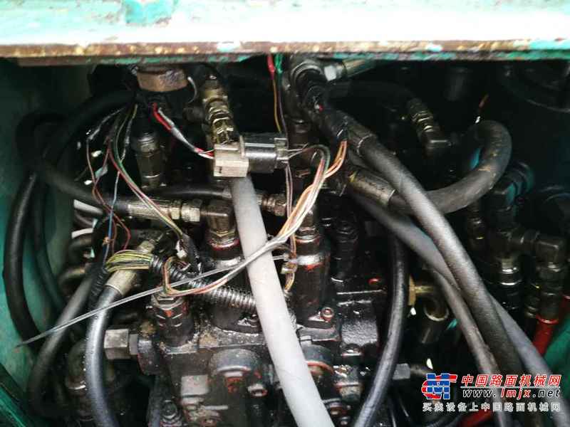 贵州出售转让二手4685小时2009年神钢SK135SR挖掘机