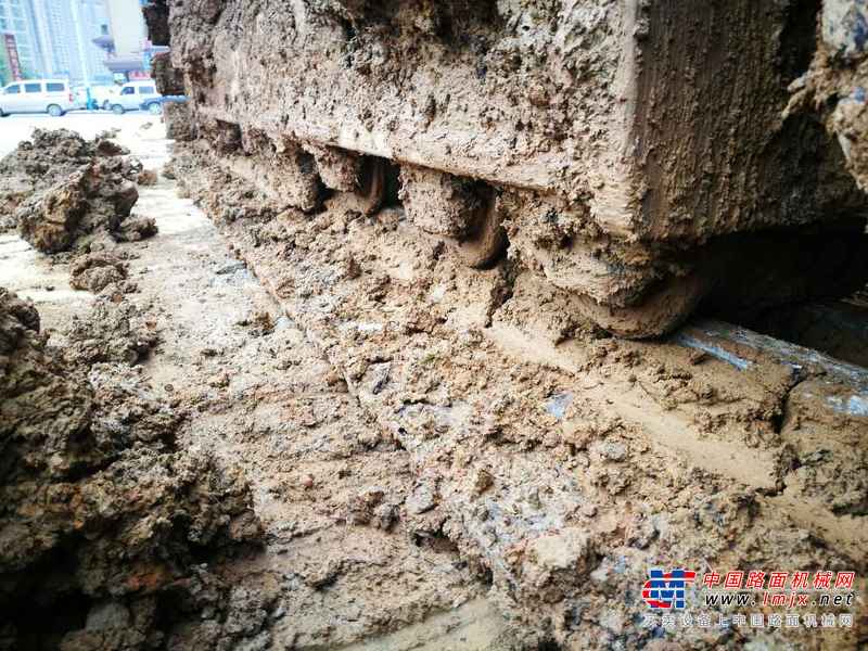 贵州出售转让二手10529小时2006年卡特彼勒320C挖掘机