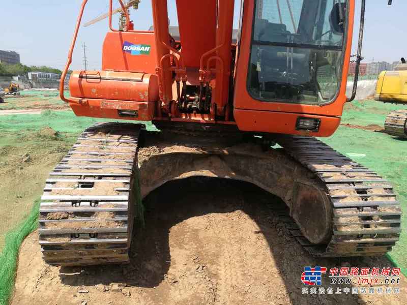 陕西出售转让二手6100小时2011年斗山DH225挖掘机