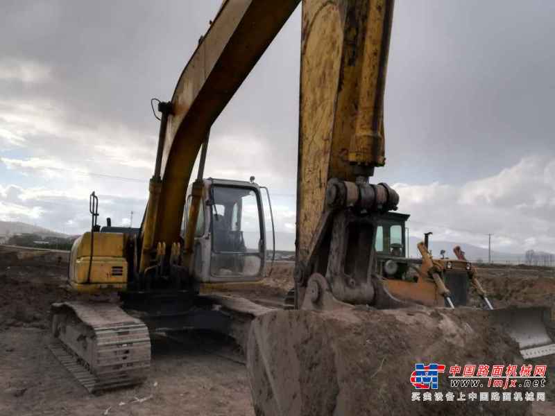 黑龙江出售转让二手20000小时2003年住友SH200Z3挖掘机
