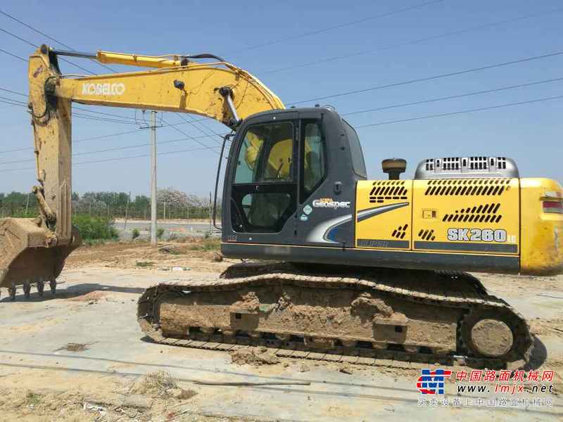 河南出售转让二手6000小时2010年神钢SK260LC挖掘机