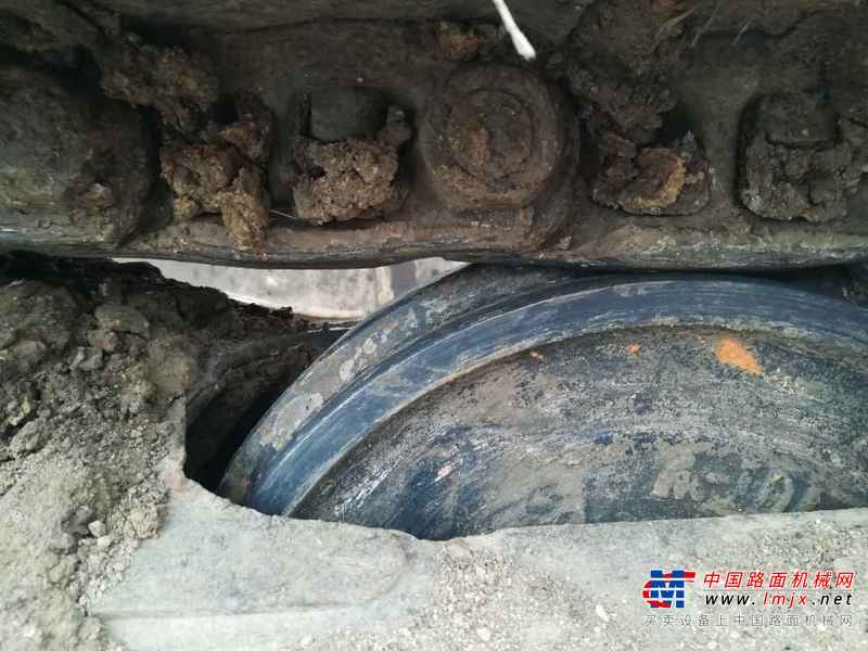 黑龙江出售转让二手20000小时2006年日立EX300挖掘机