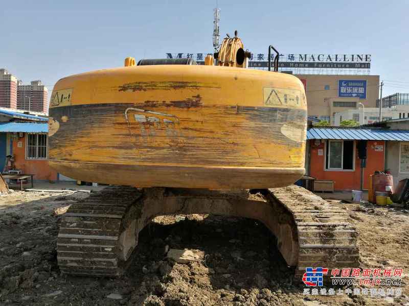湖北出售转让二手6500小时2010年JCBJS220LC挖掘机