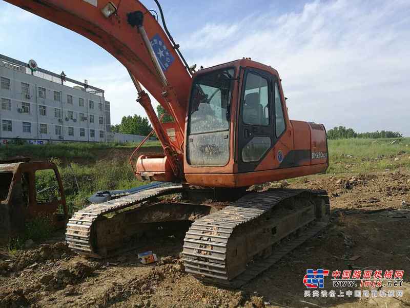河南出售转让二手12000小时2004年大宇DH220LC挖掘机