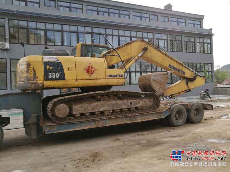 山东出售转让二手9825小时2008年小松PC220LC挖掘机