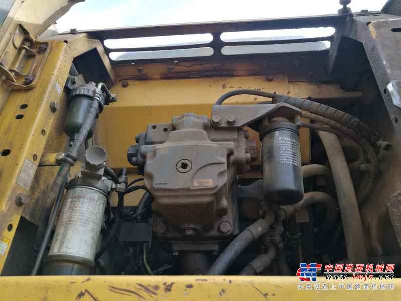山东出售转让二手9825小时2008年小松PC220LC挖掘机