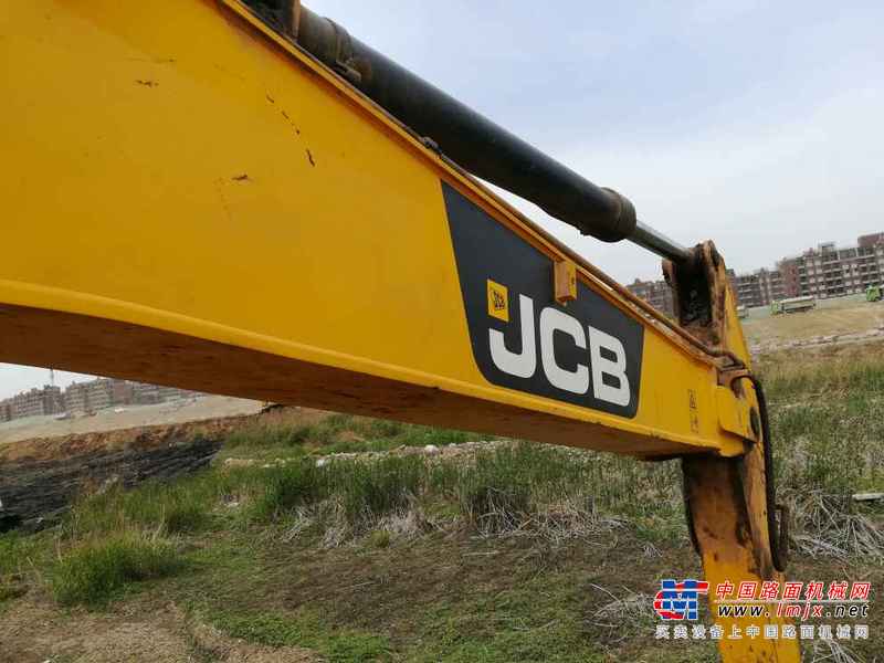 河南出售转让二手7300小时2012年JCBJS240LC挖掘机