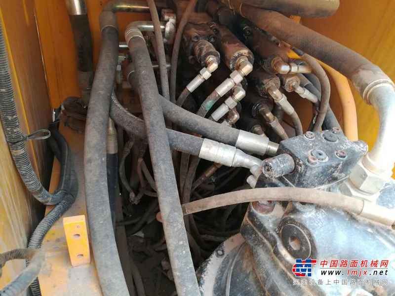 河南出售转让二手7300小时2012年JCBJS240LC挖掘机