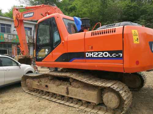 河南出售转让二手3750小时2008年斗山DH220挖掘机