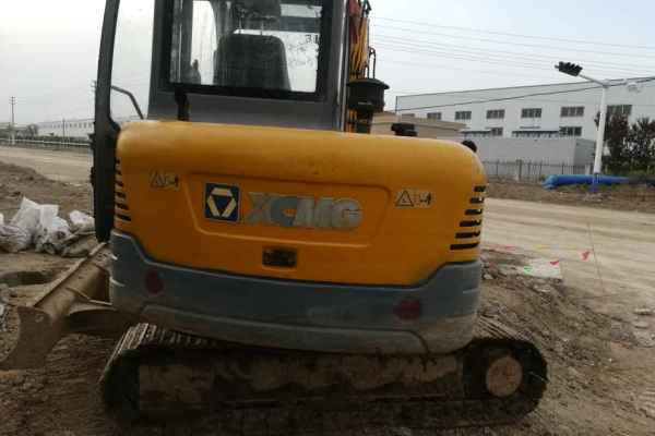安徽出售转让二手4000小时2013年徐工XE60挖掘机