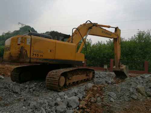 江西出售转让二手8000小时2012年现代R215挖掘机