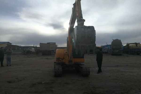 内蒙古出售转让二手6000小时2013年龙工LG6060挖掘机
