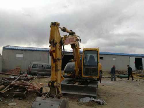 内蒙古出售转让二手8000小时2010年玉柴YC85挖掘机