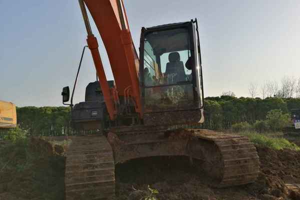 湖北出售转让二手500小时2017年日立ZX200挖掘机