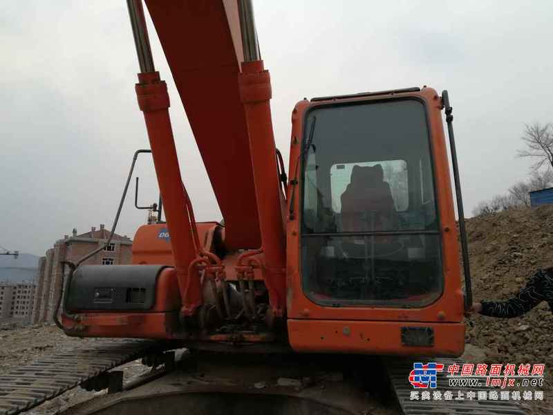 黑龙江出售转让二手7000小时2010年斗山DX300LC挖掘机