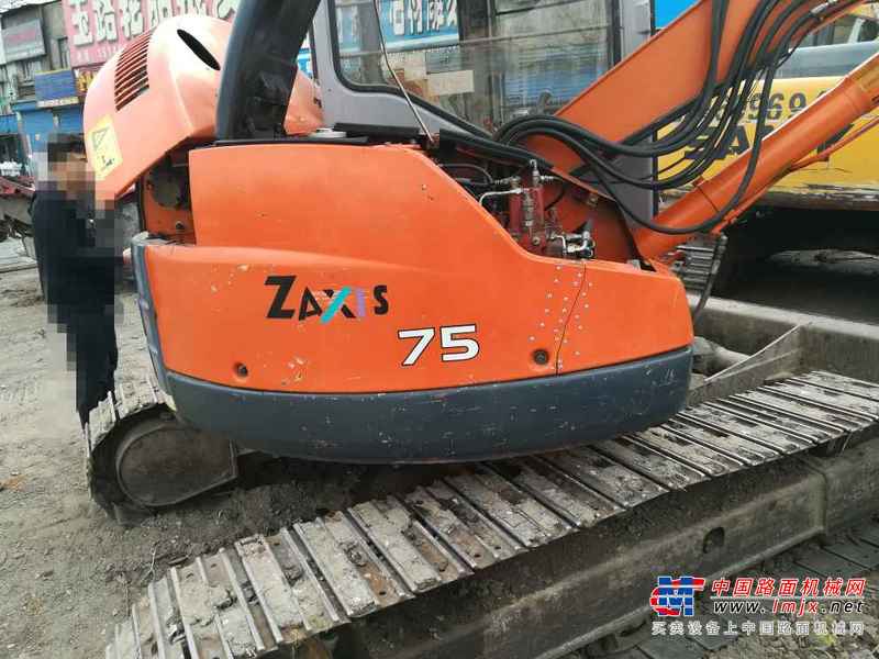 黑龙江出售转让二手15000小时2003年日立EX75US挖掘机