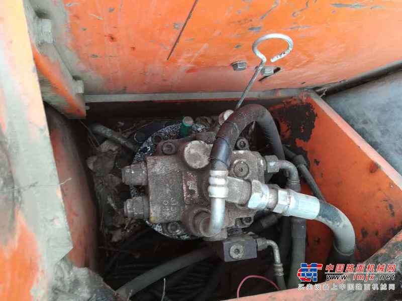 黑龙江出售转让二手15000小时2003年日立EX75US挖掘机