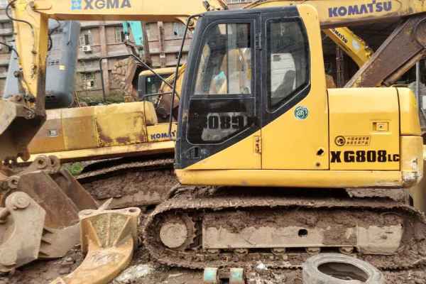 四川出售转让二手7000小时2011年厦工XG808挖掘机