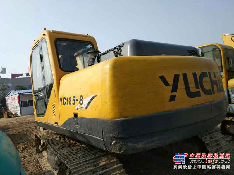 湖北出售转让二手8000小时2010年玉柴YC135挖掘机