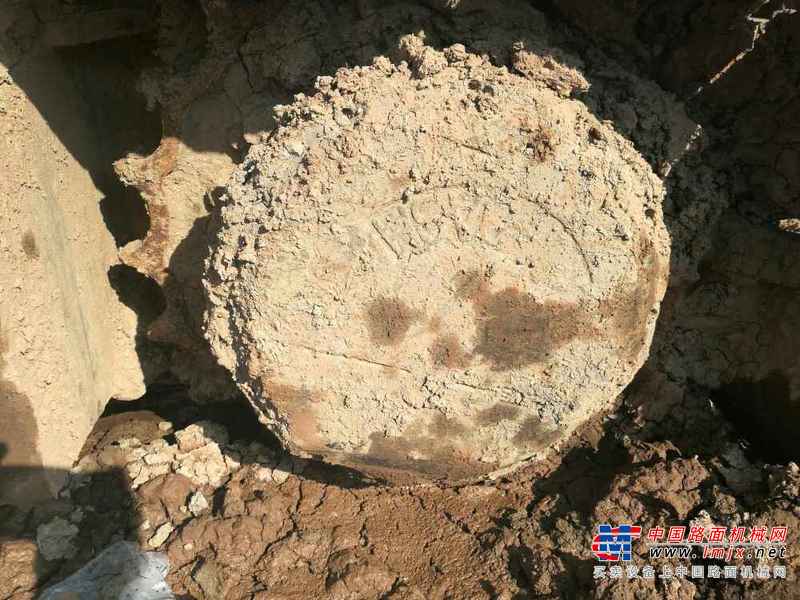 江西出售转让二手6800小时2010年斗山DH220挖掘机