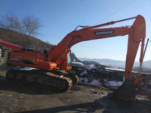 吉林出售转让二手9861小时2010年斗山DH225挖掘机