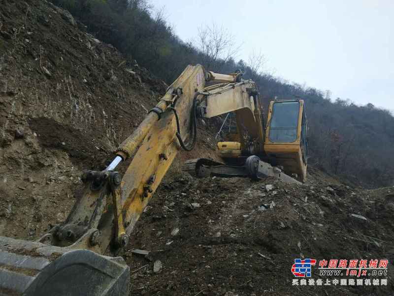 湖北出售转让二手6100小时2013年海斗HW210挖掘机