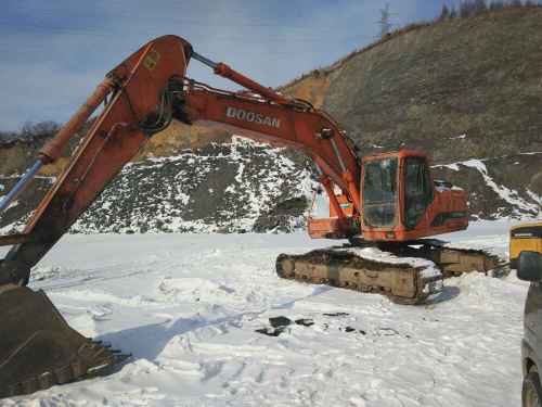 吉林出售转让二手16813小时2007年斗山DH225LC挖掘机