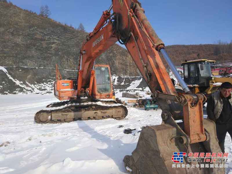 吉林出售转让二手16813小时2007年斗山DH225LC挖掘机