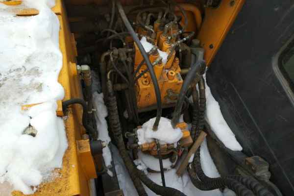 吉林出售转让二手5163小时2012年现代R110挖掘机