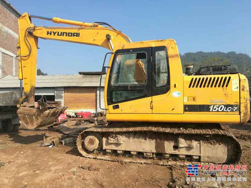 江西出售转让二手8000小时2012年现代R150LC挖掘机