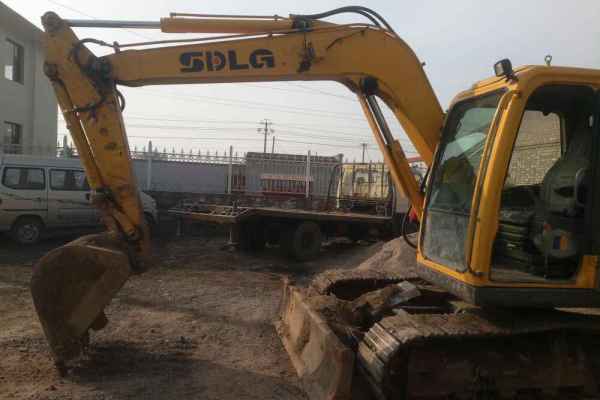 山西出售转让二手4800小时2012年临工LG685挖掘机