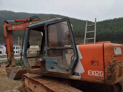广东出售转让二手13000小时2003年日立EX120挖掘机