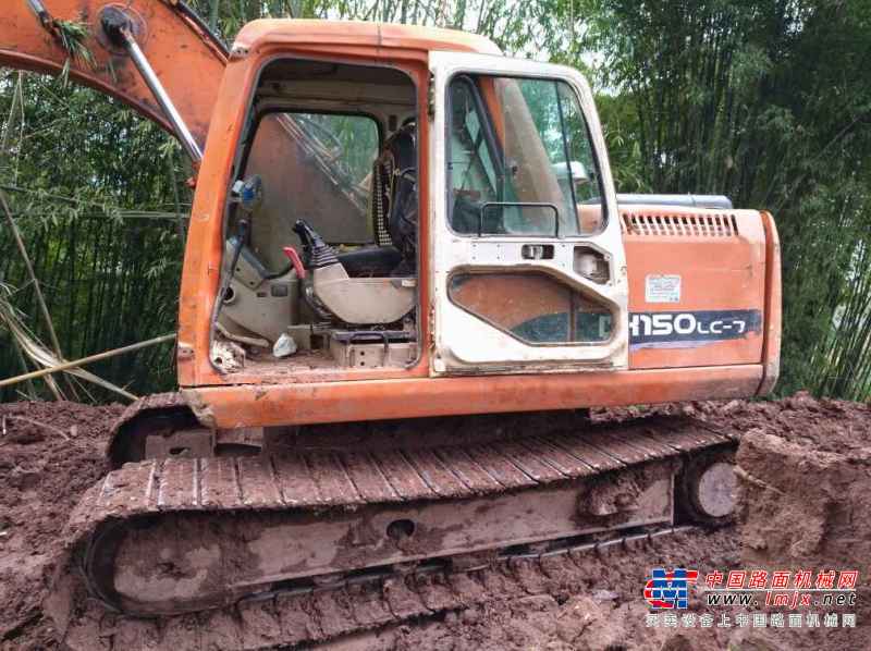 四川出售转让二手8000小时2010年斗山DH150挖掘机