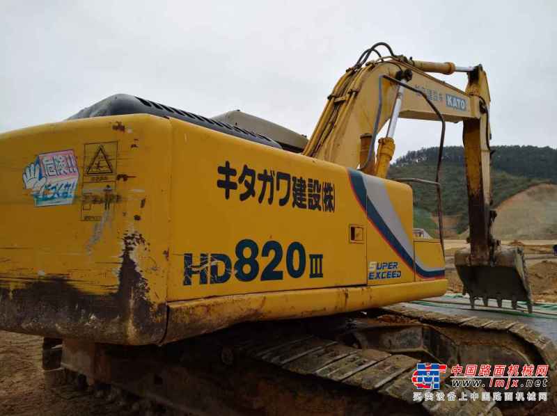 广东出售转让二手8700小时2006年加藤HD820II挖掘机